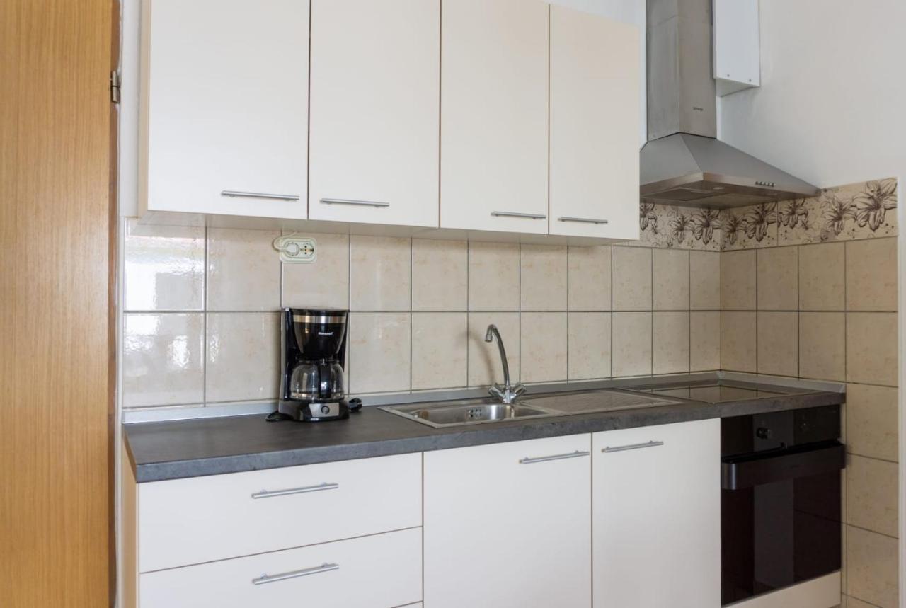 Apartmani Devcic Palit Exteriör bild