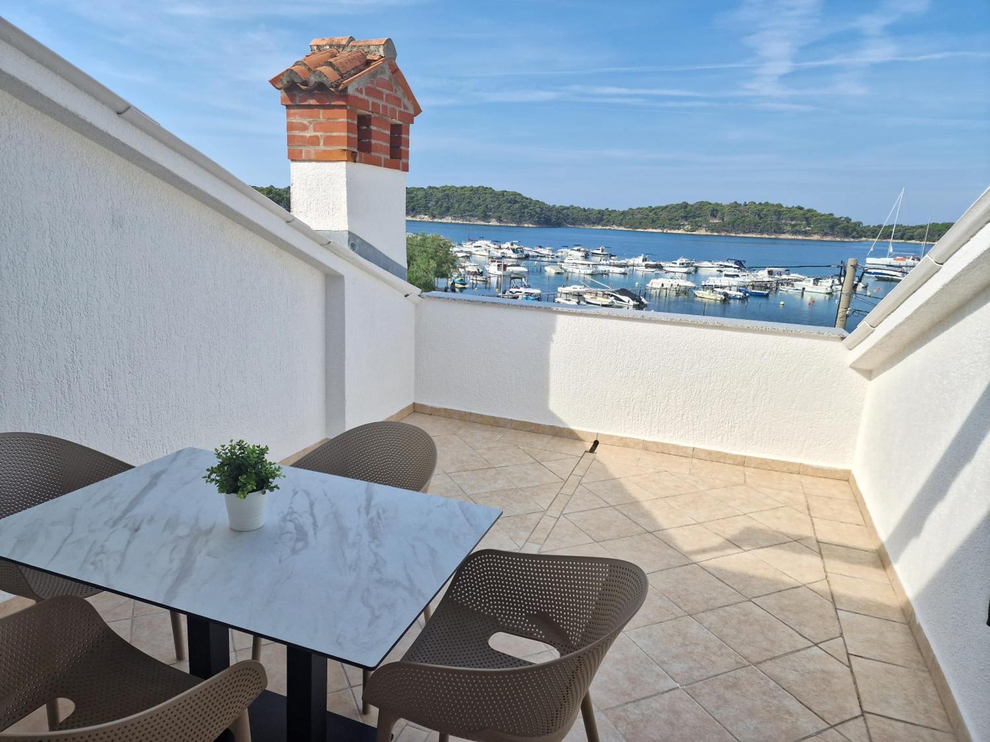 Apartmani Devcic Palit Exteriör bild