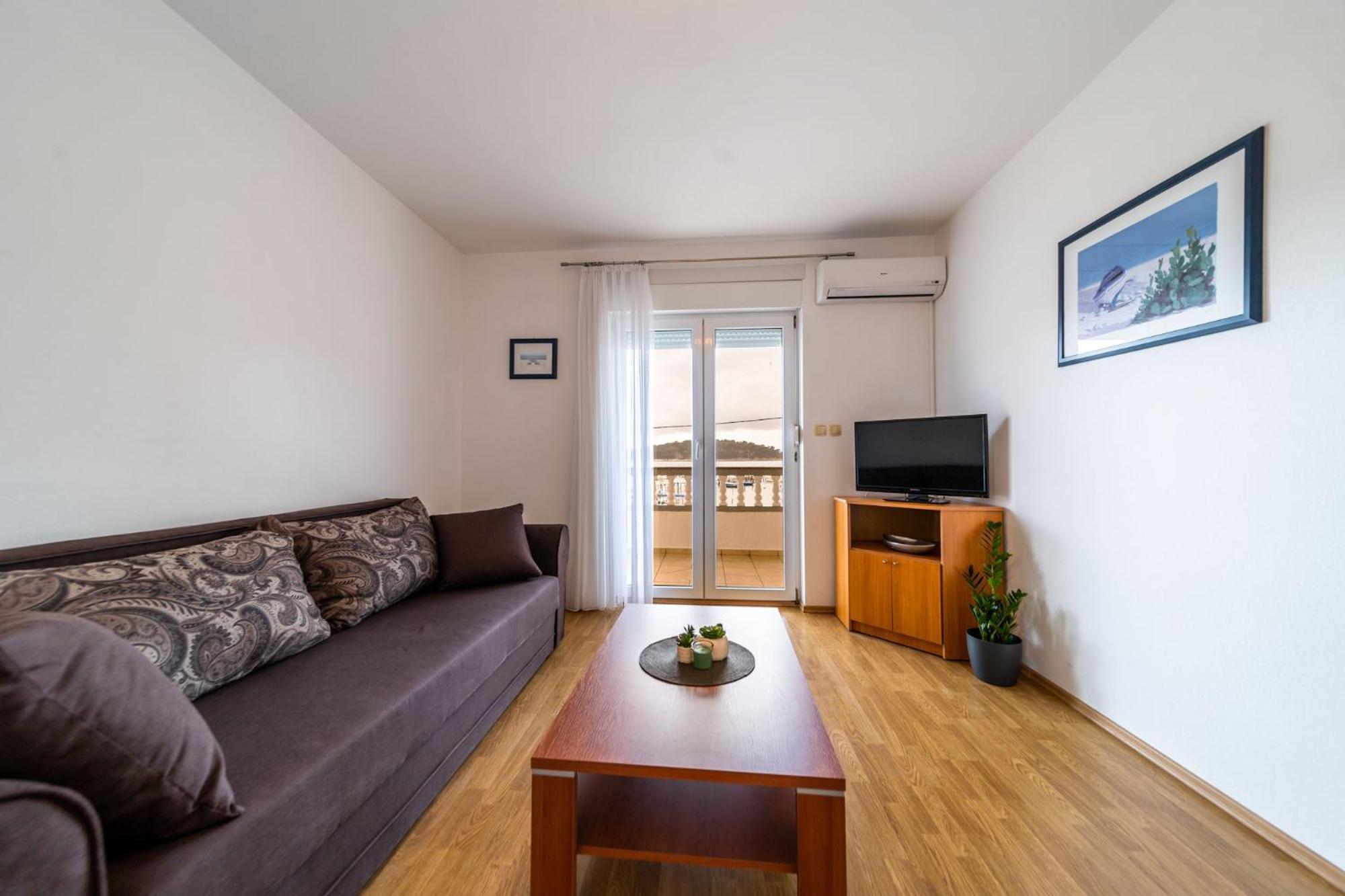Apartmani Devcic Palit Exteriör bild